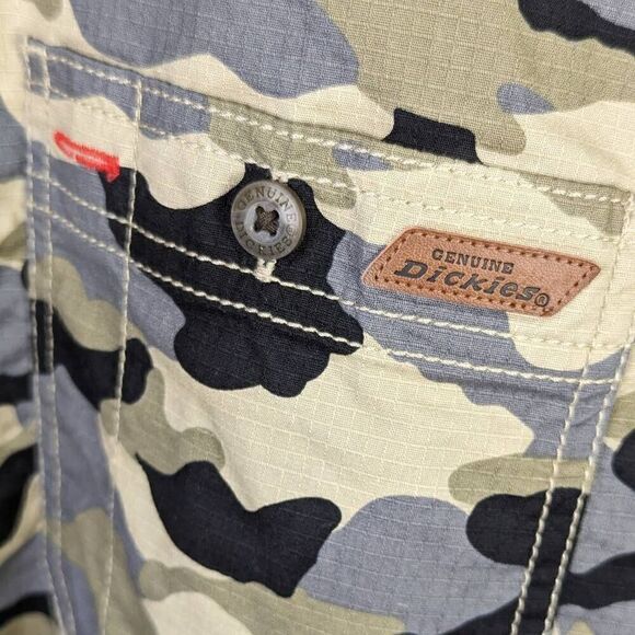 Dickies Men’s M Camo Short Sleeve Buttondown Shirt Work Wear Stretch Green Tan - Picture 3 of 6